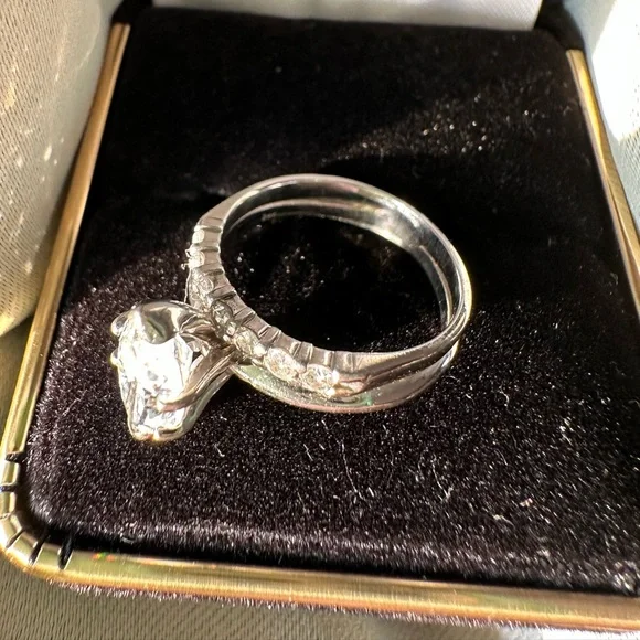 1.5 CT Marquise Moissanite Solitaire Set - Picture 6 of 14